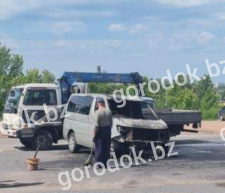 22.06.22 загорелся автомобиль у ГАИ Прокопьевск (ВИДЕО) 18+