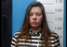 Полиция разыскивает молодую новокузнечанку плотного телосложения с пирсингом в брови Полиция разыскивает молодую новокузнечанку плотного телосложения с пирсингом в брови