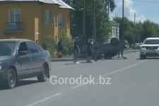 ДТП Киселевск Перевернулась машина 13.06.2022 Горный техникум (ВИДЕО)
