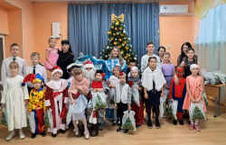 В Белове транспортные полицейские присоединились к Всероссийской акции «Полицейский Дед Мороз»