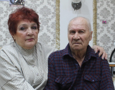 «Золото» чувств супругов Шек: супружеская пара из Киселевска отметила 50-летие совместной жизни  