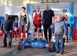 Золотая победа – очередной успех киселевского спортсмена Владислава Кожина