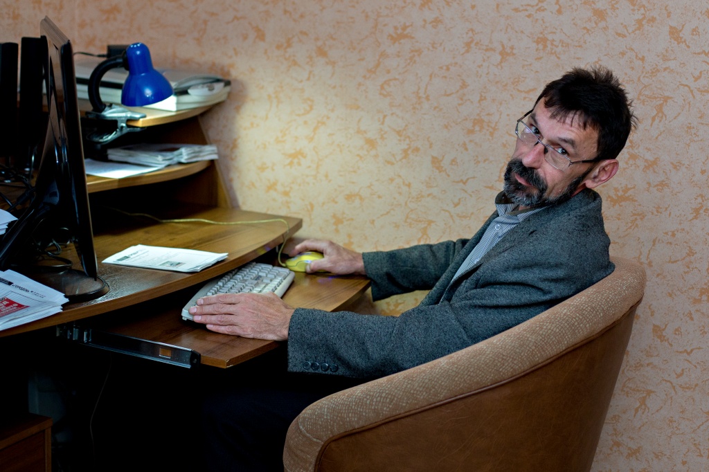 Сергей Басюк Дизайнер компьютерной верстки.jpg Сергей Басюк Дизайнер компьютерной верстки.jpg