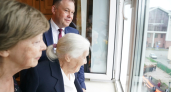 Губернатор Кузбасса навестил 105-летнюю фронтовичку Нину Железнову
