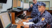 Житель Кемеровской области разбил витрину цветочного магазина после ссоры с девушкой