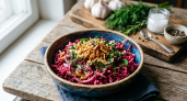 Тру свеклу на корейской терке и жарю лук — вкуснейшая закуска с соевым соусом и чесноком: идеально к мясу, картошке и с хлебом